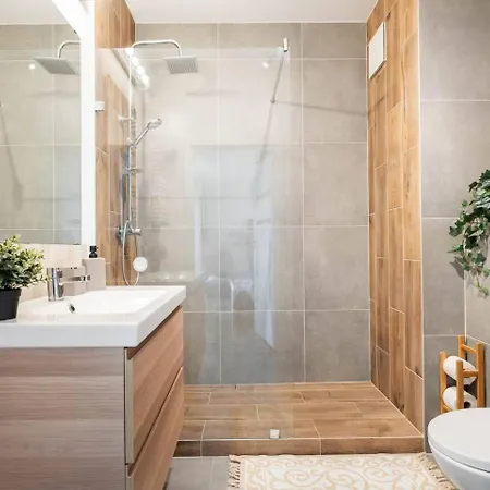 Daire Riverside Port Praski